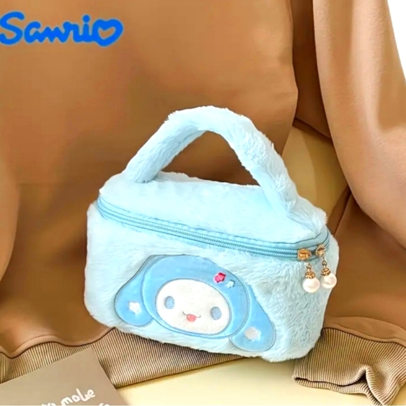 Sanrio Handbags - Cinnamon Roll Plush Handbag/Makeup Bag NWT